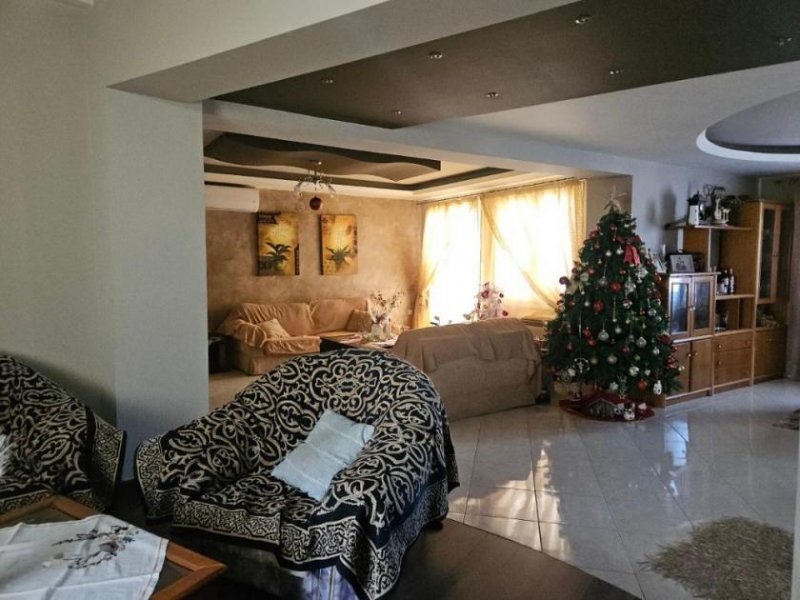 Neapoli Kreta, Neapoli: Geräumige Wohnung zu verkaufen Wohnung kaufen